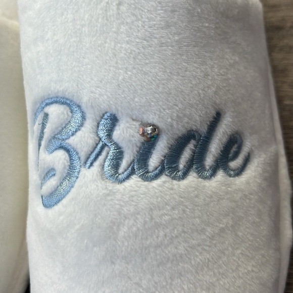 Dearfoams White Bride‎ Slippers Size 8 - Picture 2 of 4